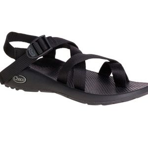 Black chacos